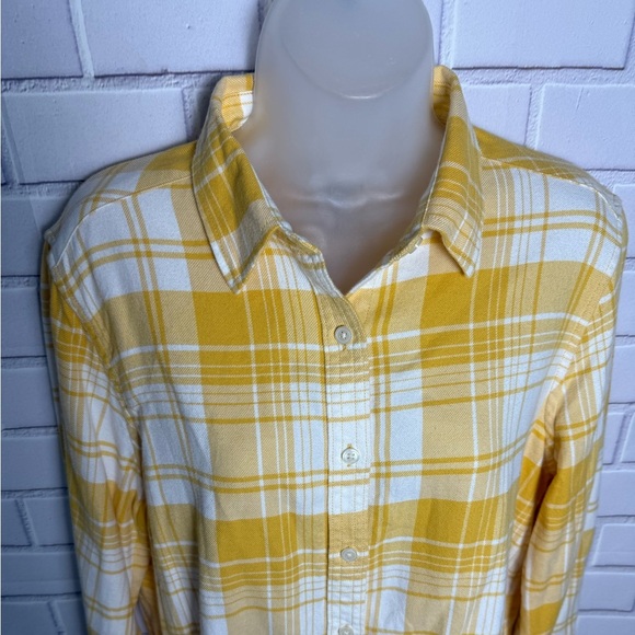 LANDS END Yellow Plaid button down women’s Shirt/size 12 - Picture 4 of 10